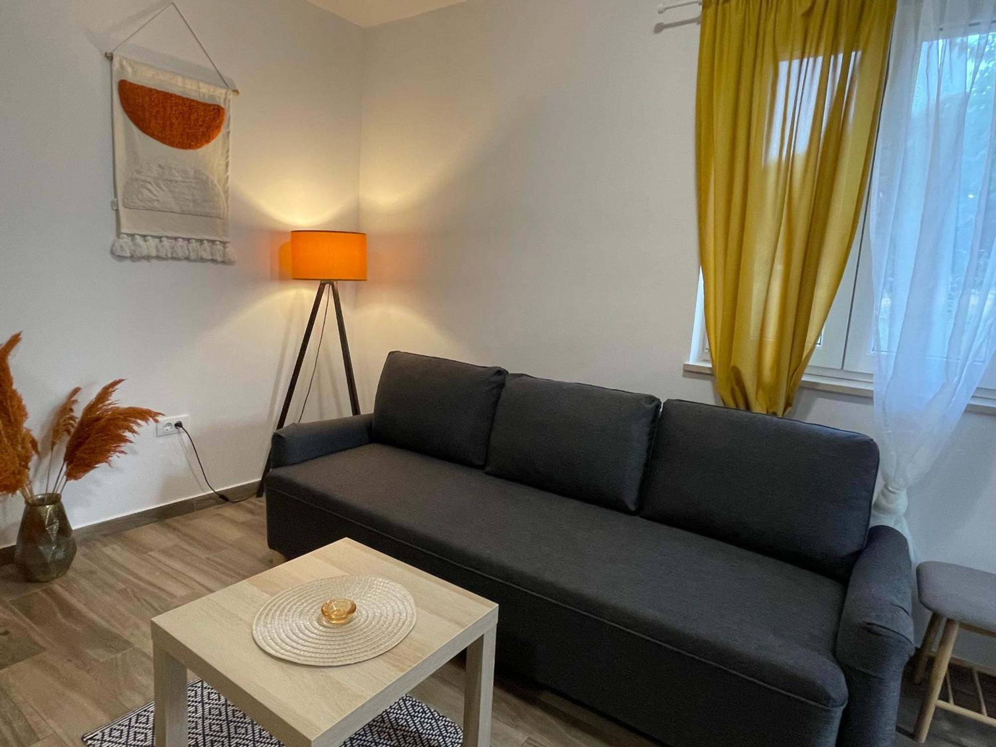 Apartmani Danica เนเรซีน ภายนอก รูปภาพ