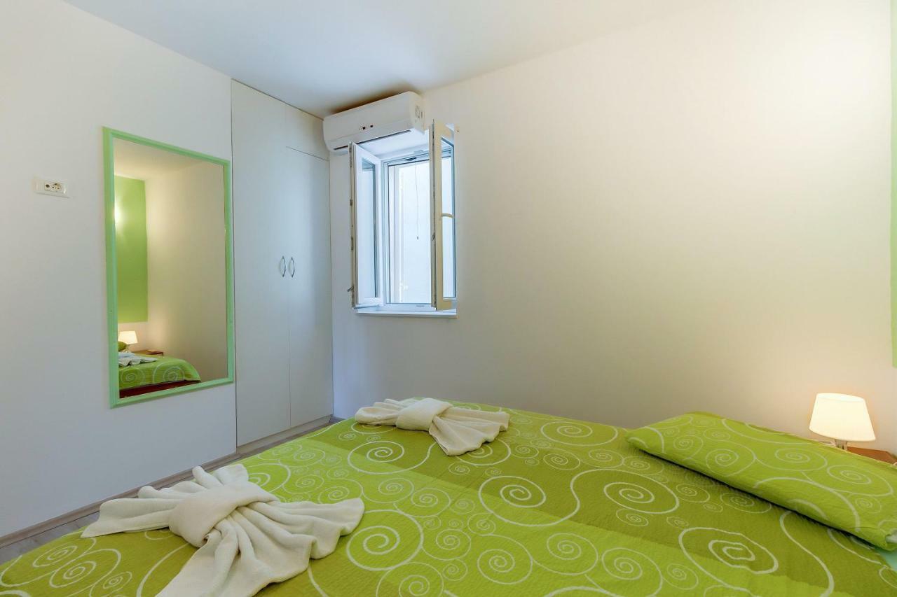 Apartmani Danica เนเรซีน ภายนอก รูปภาพ